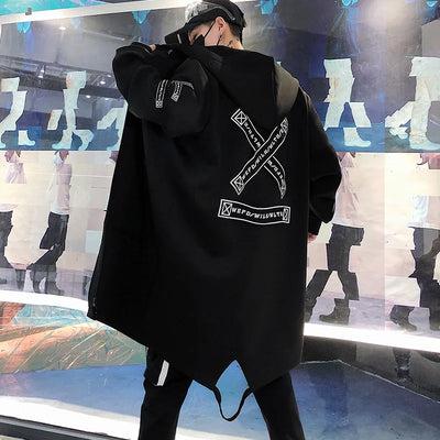 Black long hooded men’s jacket with embroidered white techwear print – streetwear style 🧥🔥