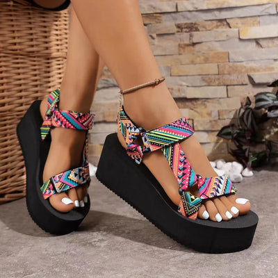 Women’s colorful thick sole summer platform sandals with geometric print and open-toe design